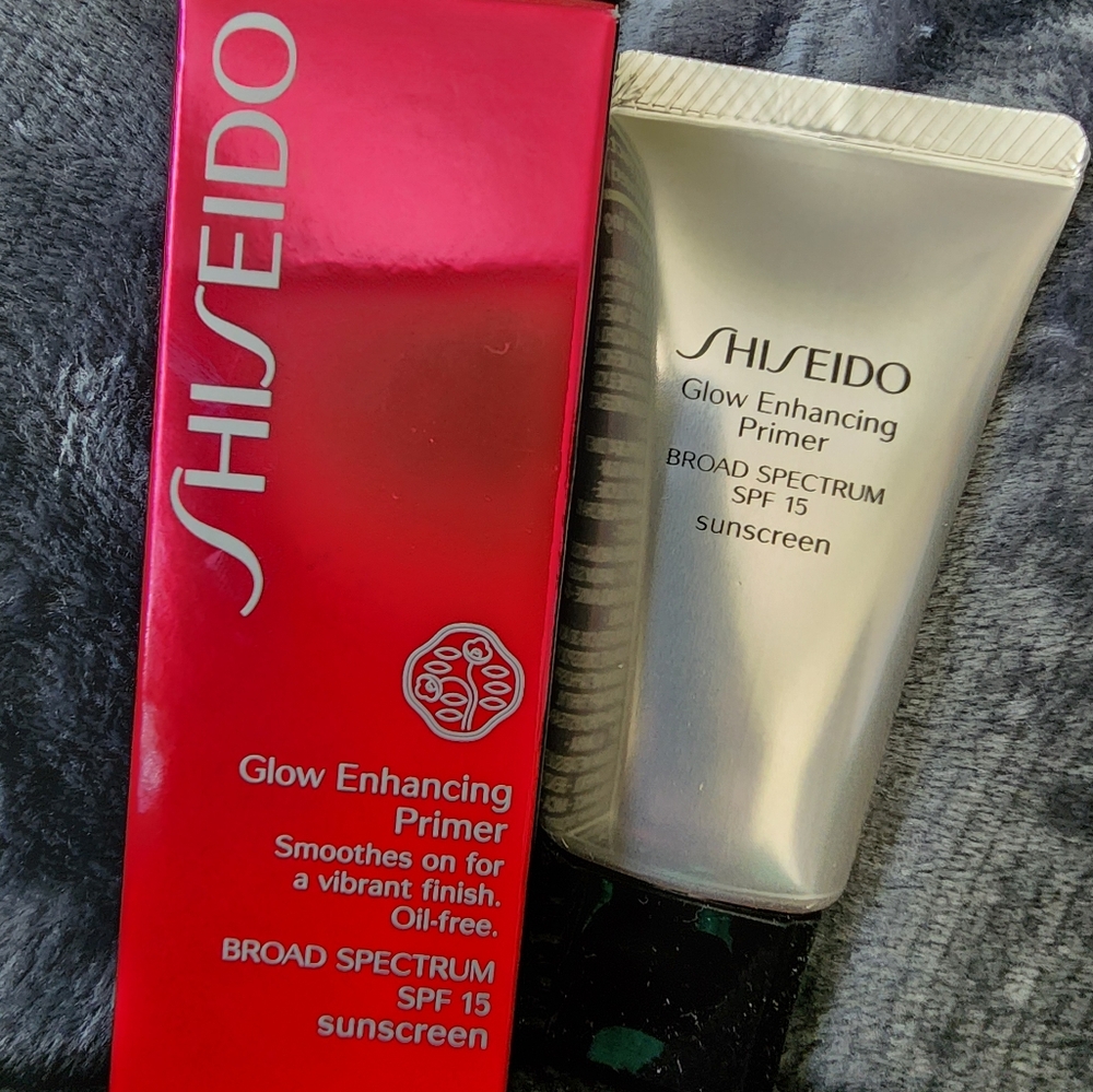 Shiseido Glow Enhancing Primer